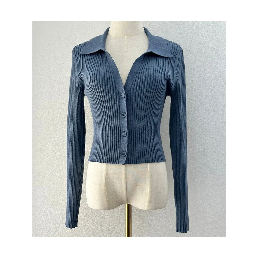 Aerie Collared Cropped Button Down Cardigan M Blue 90s Preppy Clean Girl - Picture 1 of 10